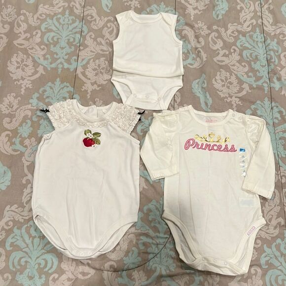 Baby’s onesie bundle 3 - Picture 1 of 7